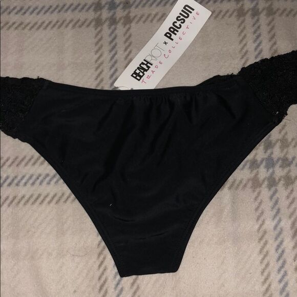 Beach Riot Bikini Bottom With Lace on Sides nwt - Picture 5 of 7